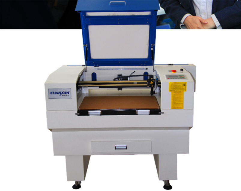 CW-6040激光切割機(jī) CW-6040激光切割機(jī)