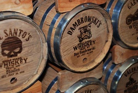 激光雕刻木酒桶