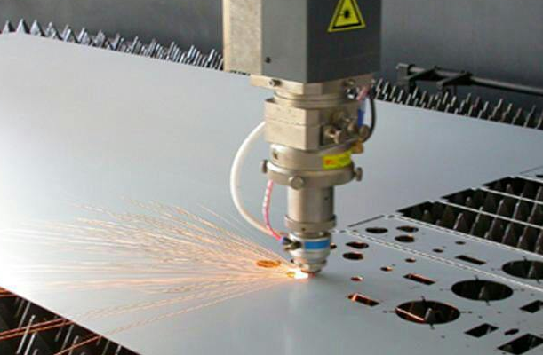 激光切割廚衛(wèi)設(shè)備，簡(jiǎn)單高效易操作